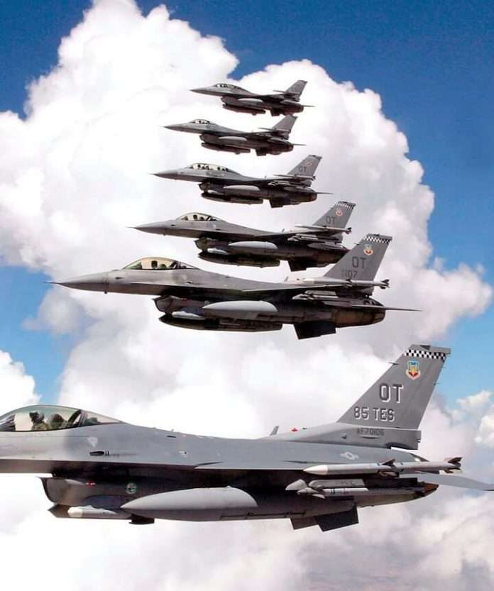 US f16 fighter jets